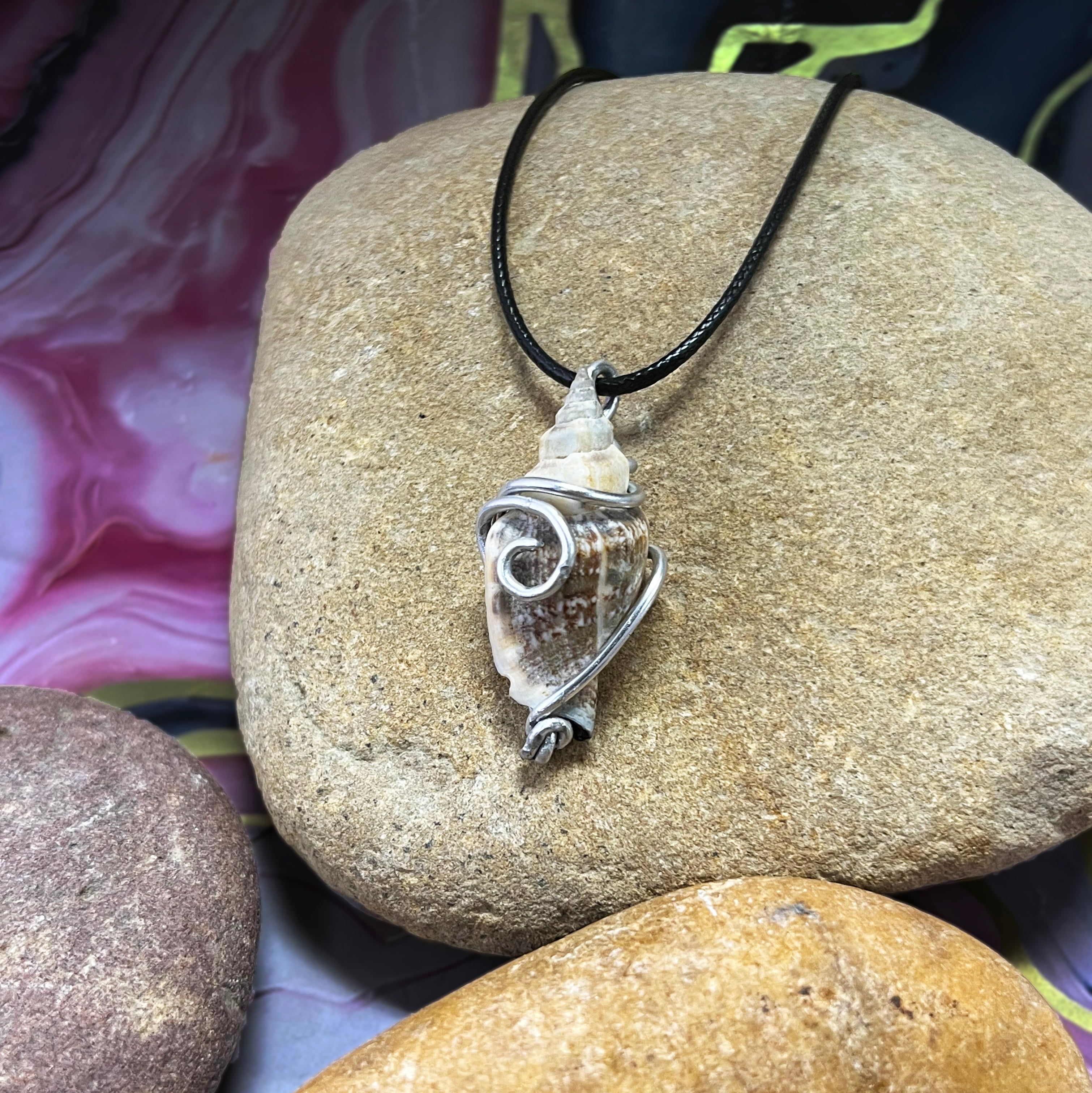 Conidae Wire Wrap Top Swirl Necklace